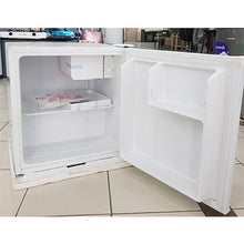 Load image into Gallery viewer, Kolin 2.3 cu. ft. Personal Refrigerator | Model: KRD-70A